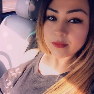 Meet your Posher, Raquel